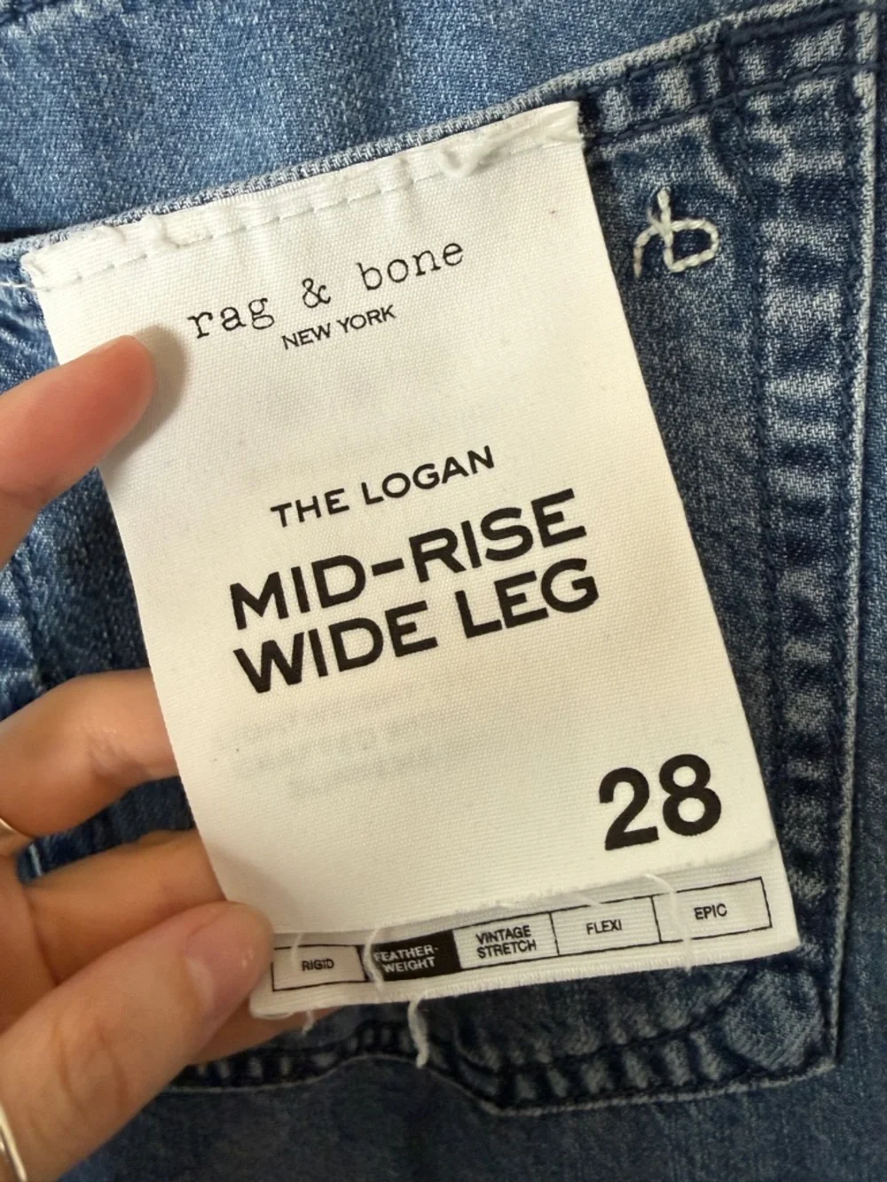 NWT Rag & Bone Logan Mid Rise Wide Leg Featherweight Jeans River 28 - Picture 3 of 8